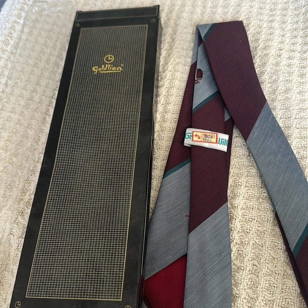 NWT vintage Goldlion Red and Gray Striped  Tie Modern Geometric Design